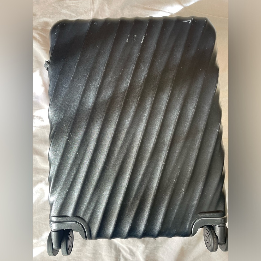 TUMI 19 DEGREE International Expandable 4 Wheeled Carry-On - Picture 11 of 17